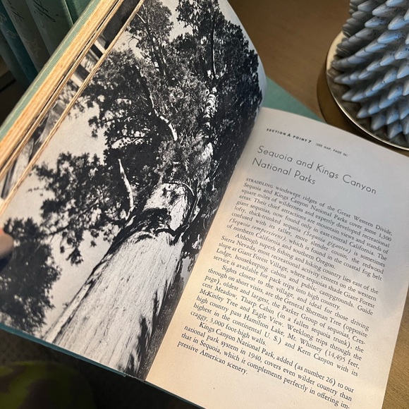 Set of 6 Vintage Turquoise Books - Picture 4 of 5